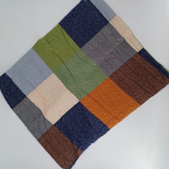 Patchwork Lightweight Reversible 3 Piece Twin Quilt Set | Checkered Pattern - Picture 4 of 8